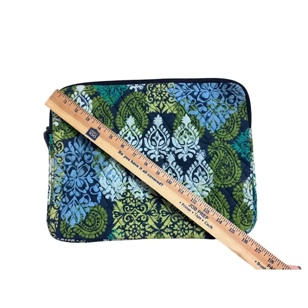 Vera Bradley Caribbean Sea 14x11 Laptop Sleeve Padded Zippered Bag Quilted Case